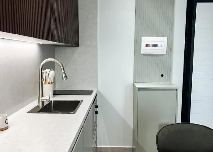 Bliss 103 טיראנה